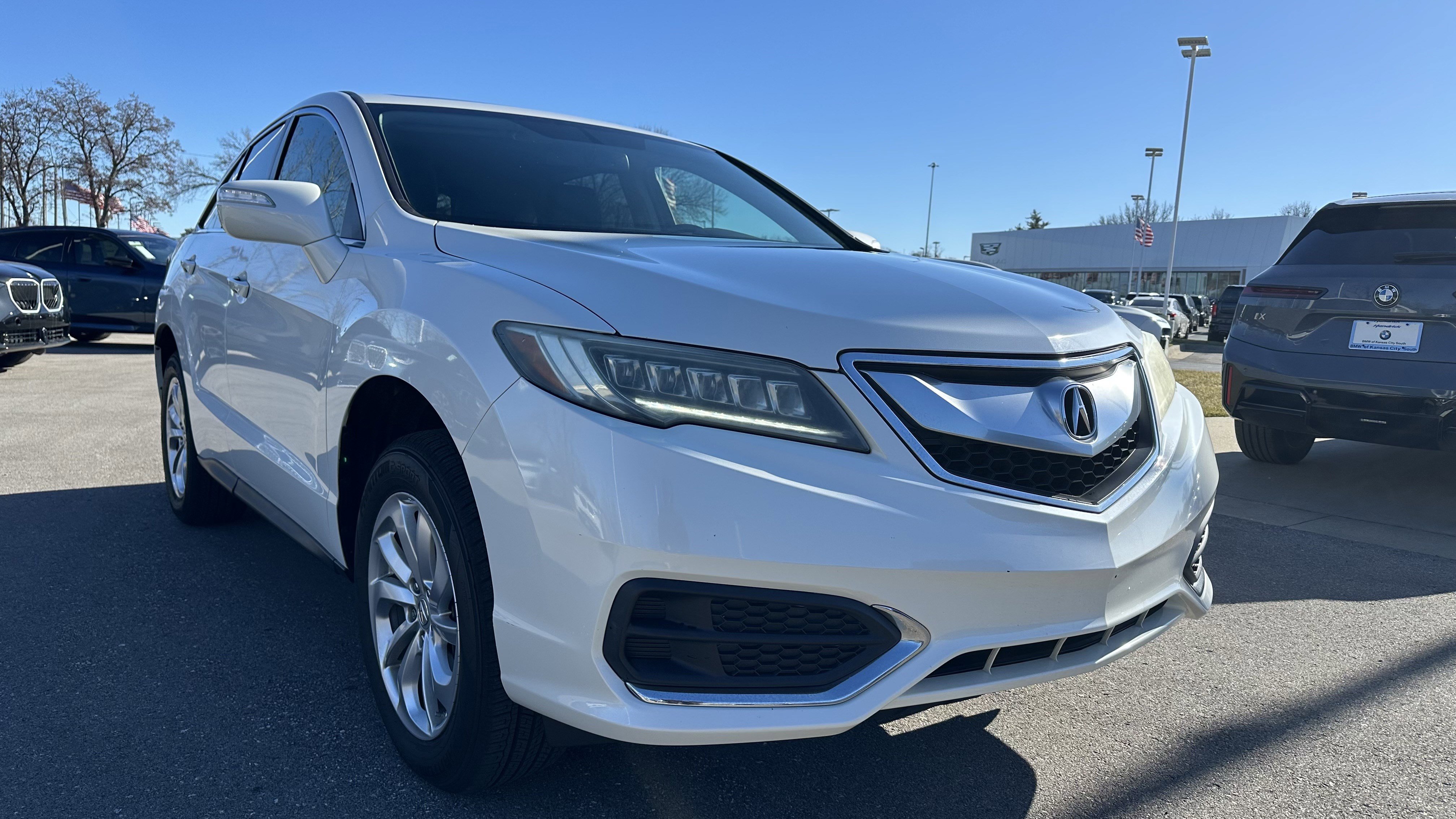 Used 2017 Acura RDX AWD image 2