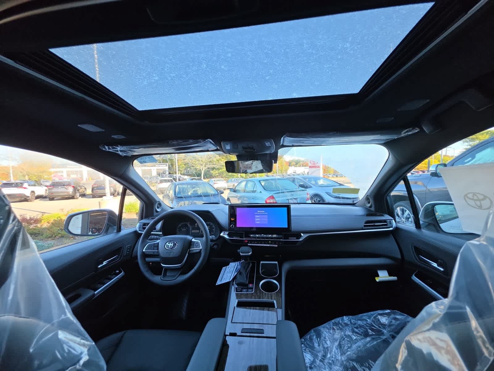 New 2026 Toyota Sienna Platinum AWD/4WD image 24