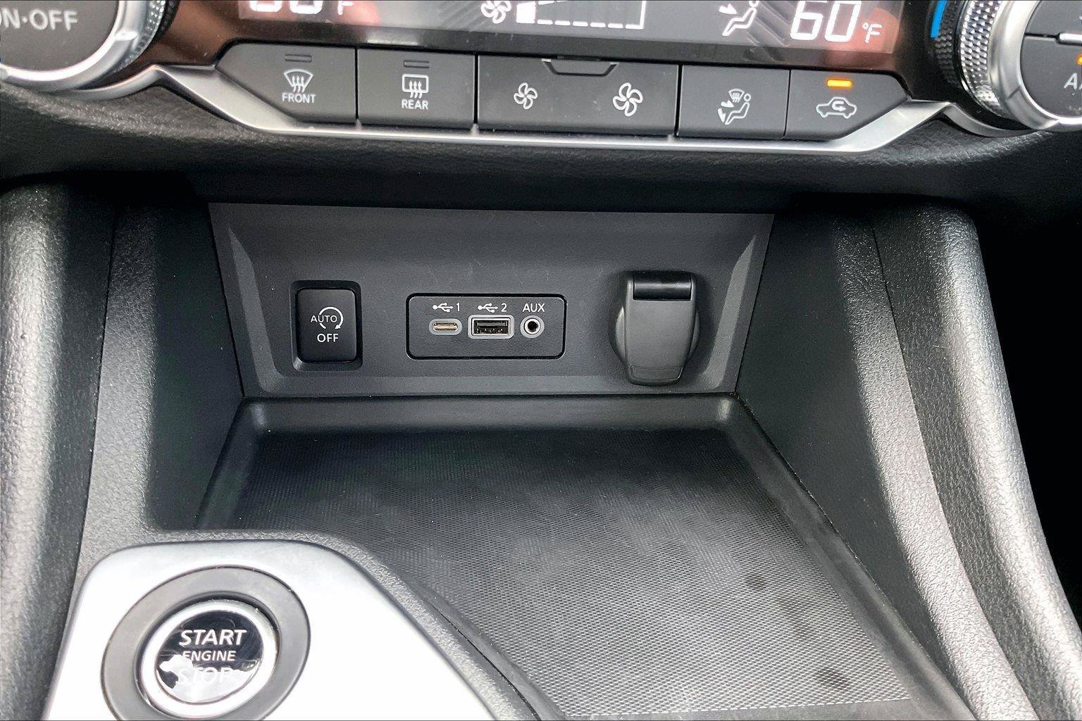 Used 2025 Nissan Sentra SR FWD image 31