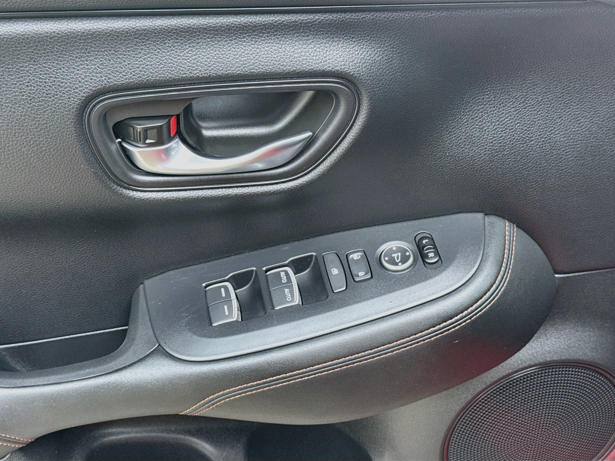 Certified 2024 Honda HR-V Sport image 16