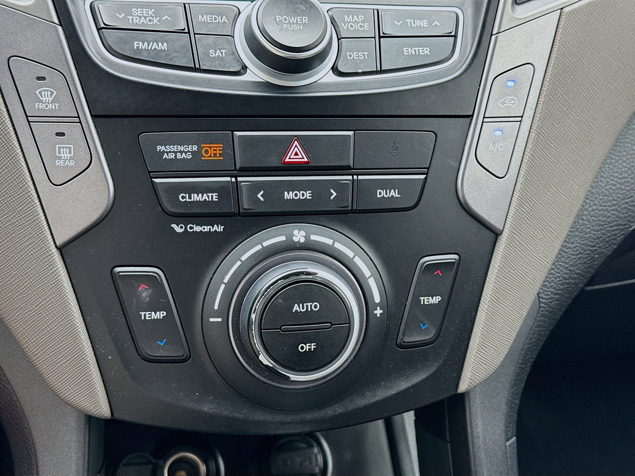 Used 2016 Hyundai Santa Fe Sport 2.0T w/ Option Group 05 image 12