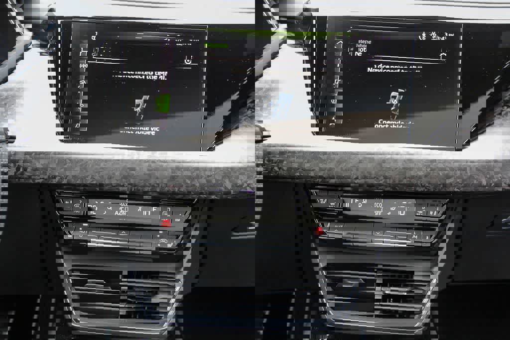 Used 2025 Audi RS e-tron GT performance image 15