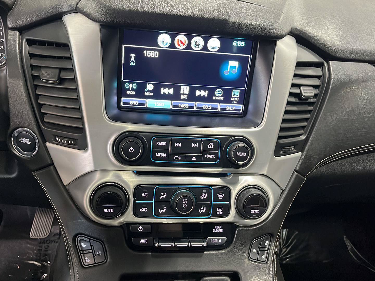 Used 2020 GMC Yukon SLT AWD/4WD image 12