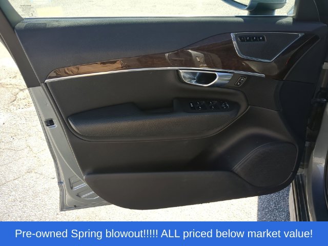 Used 2016 Volvo XC90 T6 Momentum w/ Momentum Plus Package AWD/4WD image 20