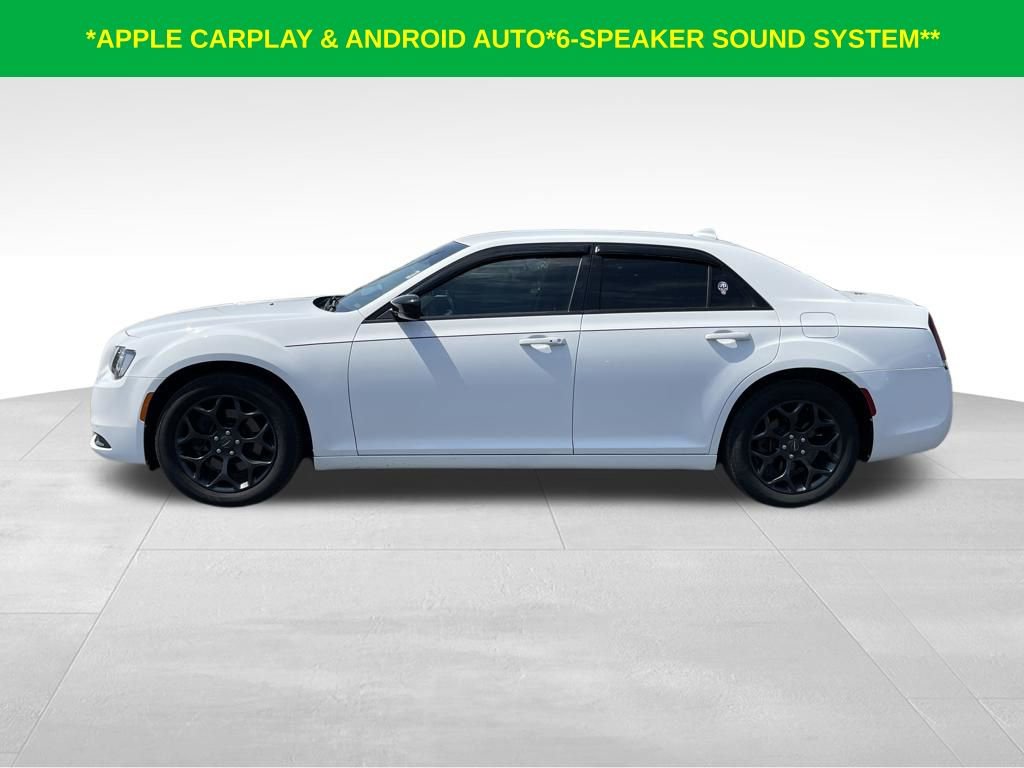 Used 2019 Chrysler 300 Touring w/ Sport Appearance Package image 6