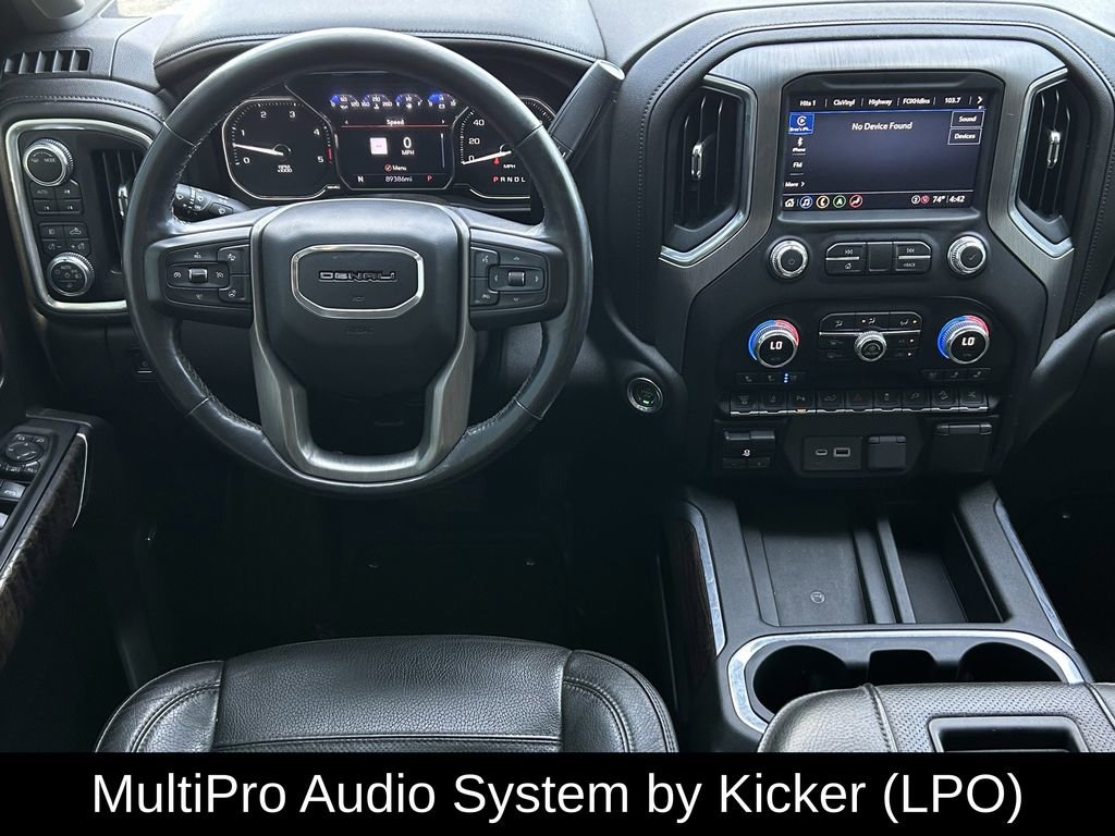 Used 2022 GMC Sierra 3500 Denali w/ Denali Black Diamond Edition image 13