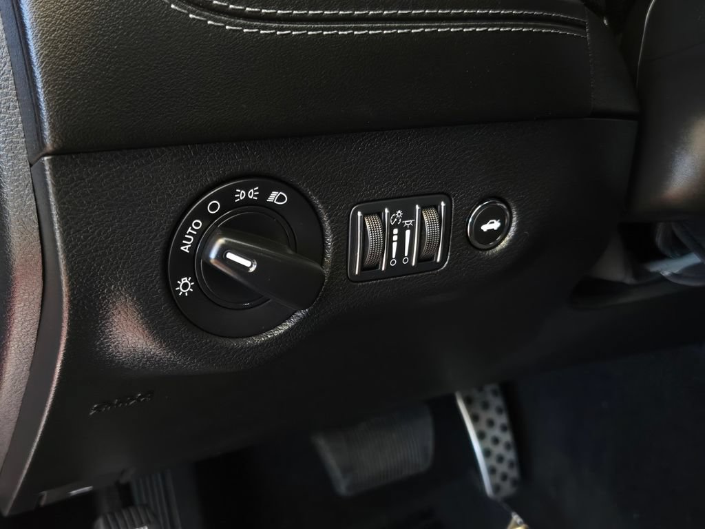 Used 2023 Dodge Charger Scat Pack RWD image 17