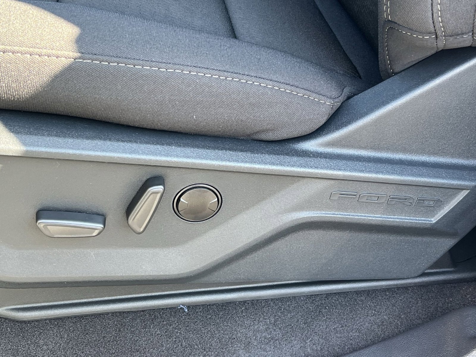 New 2025 Ford F150 XLT w/ Equipment Group 302A MID image 14