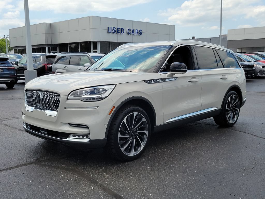 Certified 2021 Lincoln Aviator Reserve w/ Equipment Group 201A AWD/4WD image 8