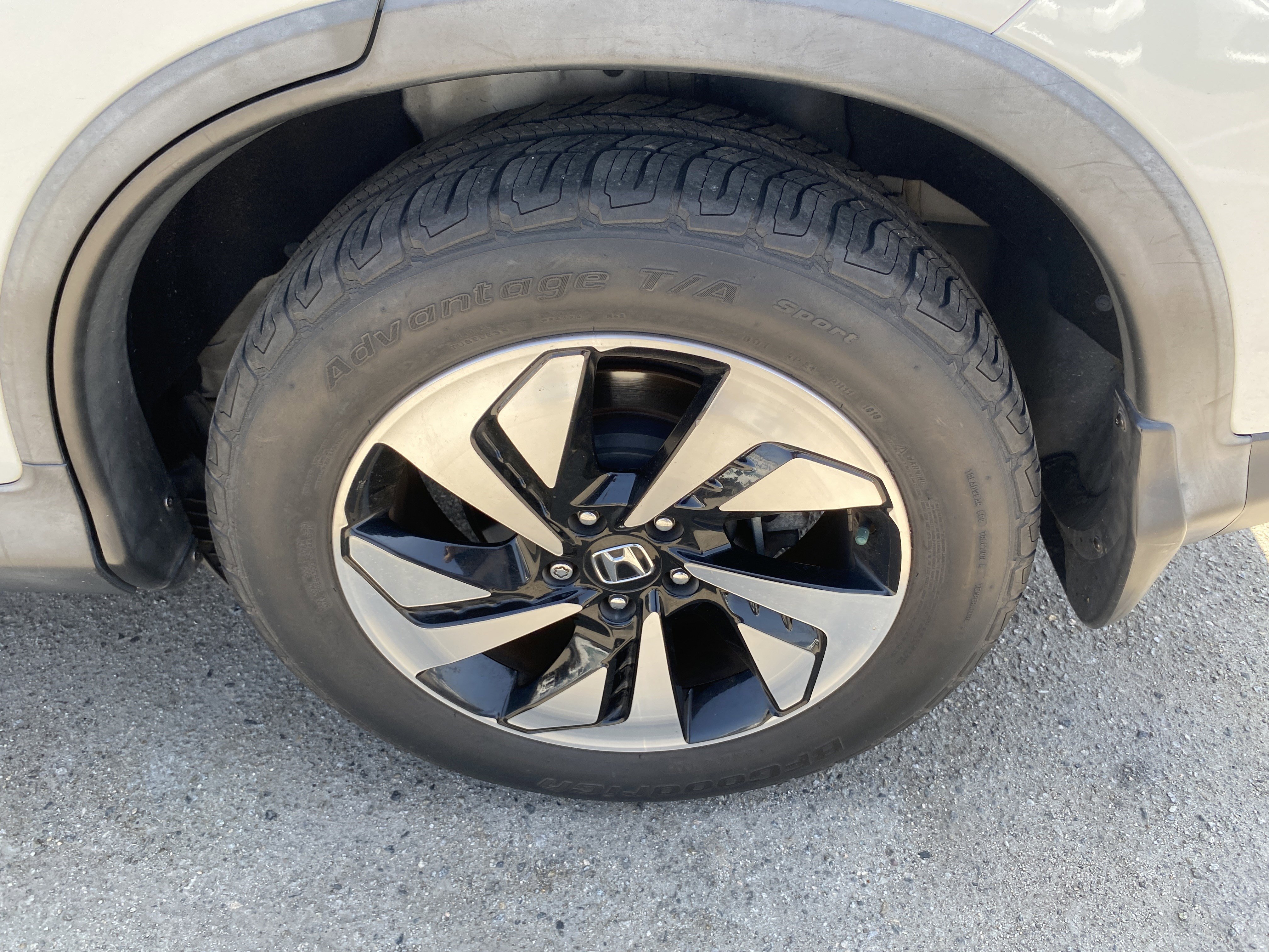 Used 2015 Honda CR-V Touring image 11