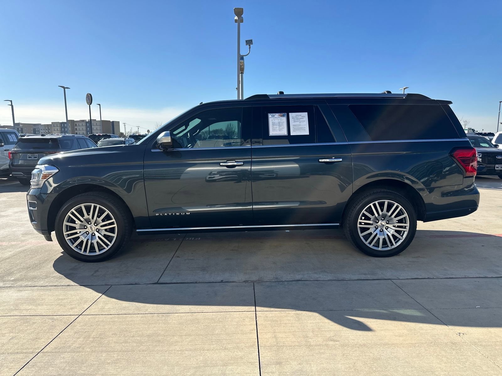Used 2024 Ford Expedition Max Platinum image 2