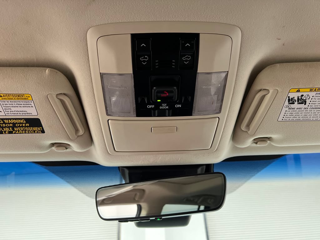 Used 2022 Lexus GX 460 Premium w/ Accessory Package AWD/4WD image 75