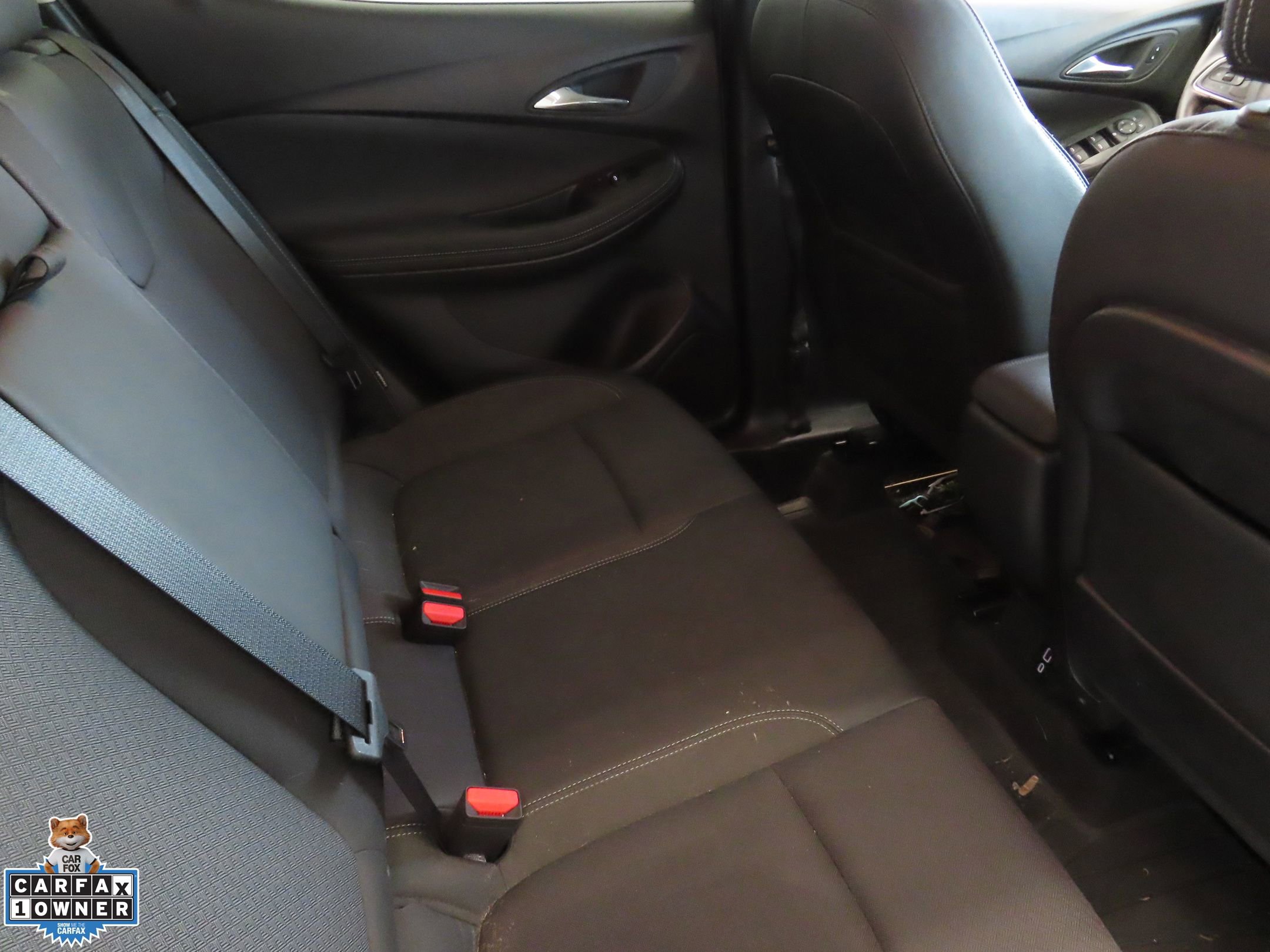 Used 2023 Buick Encore GX Select w/ Sport Touring Package FWD image 22