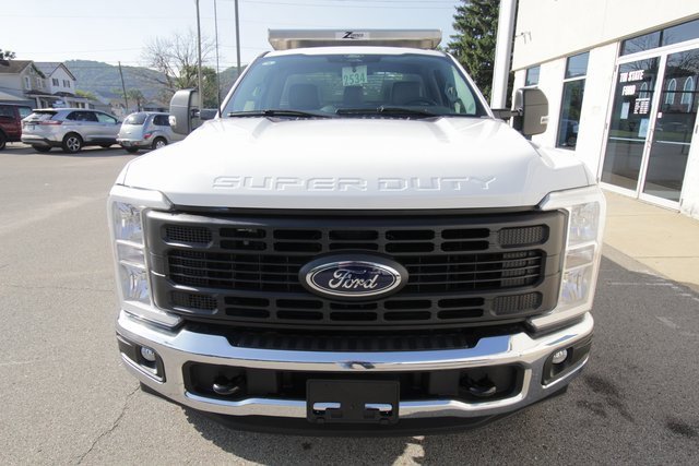 New 2024 Ford F350 XL w/ XL Off-Road Package image 2
