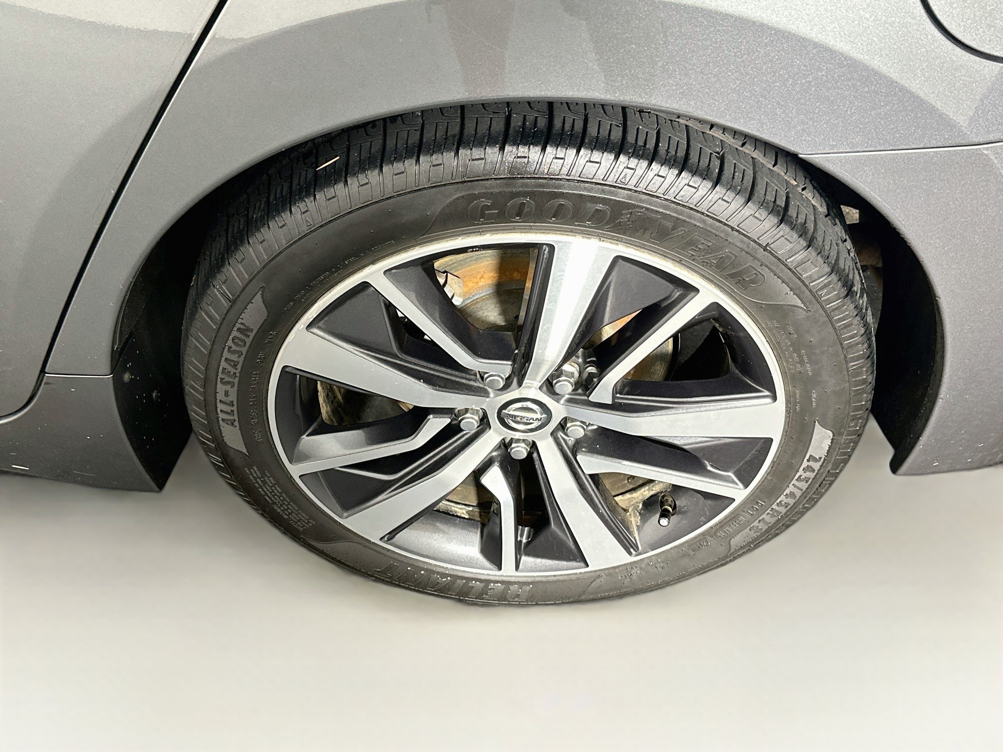 Used 2020 Nissan Maxima 3.5 SV w/ Floor Mat Group FWD image 11