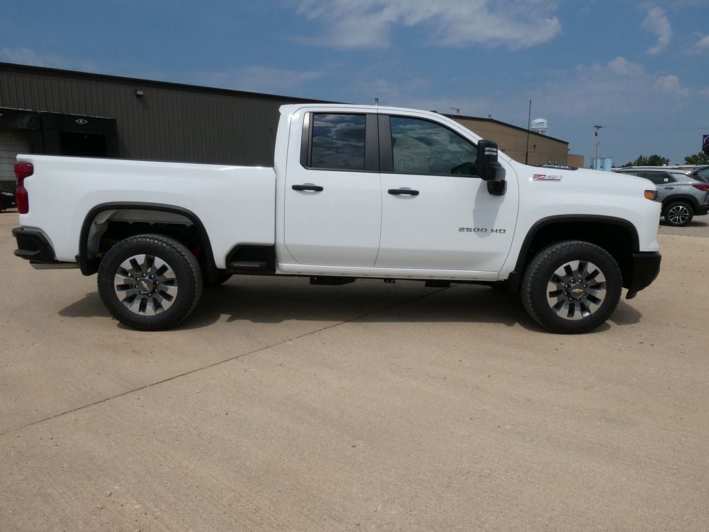New 2026 Chevrolet Silverado 2500 Custom w/ Custom Value Package AWD/4WD image 3