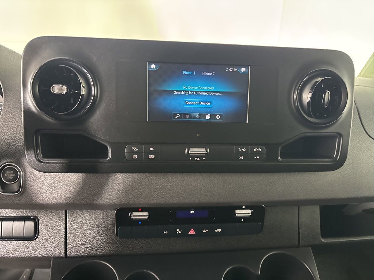 Used 2024 Mercedes-Benz Sprinter 2500 w/ Acoustic Package image 12