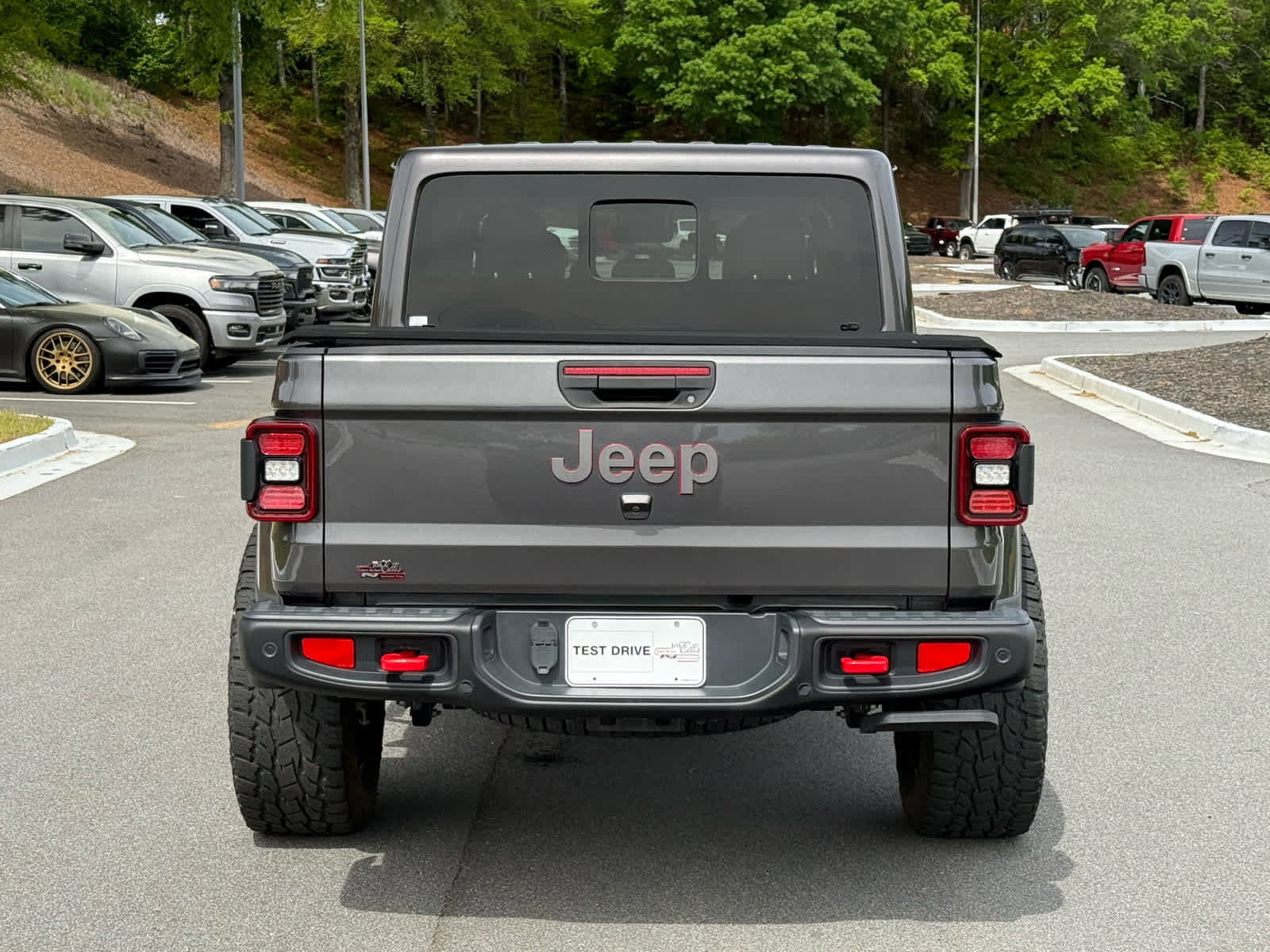 Used 2021 Jeep Gladiator Rubicon image 4