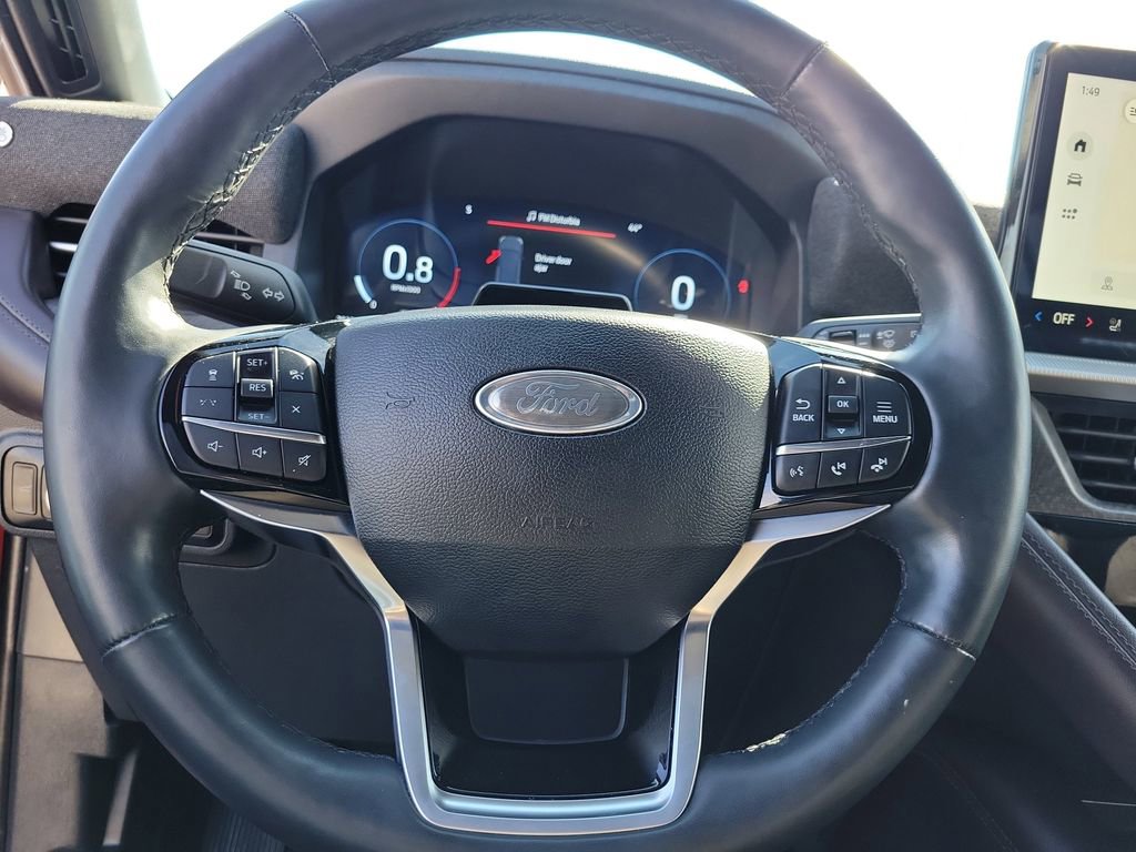 Used 2025 Ford Explorer Platinum image 17