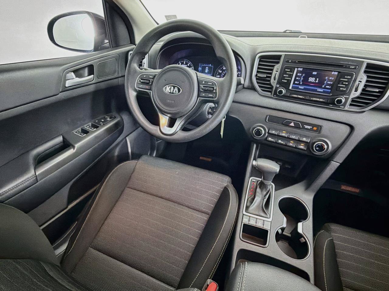 Used 2018 Kia Sportage LX AWD/4WD image 11