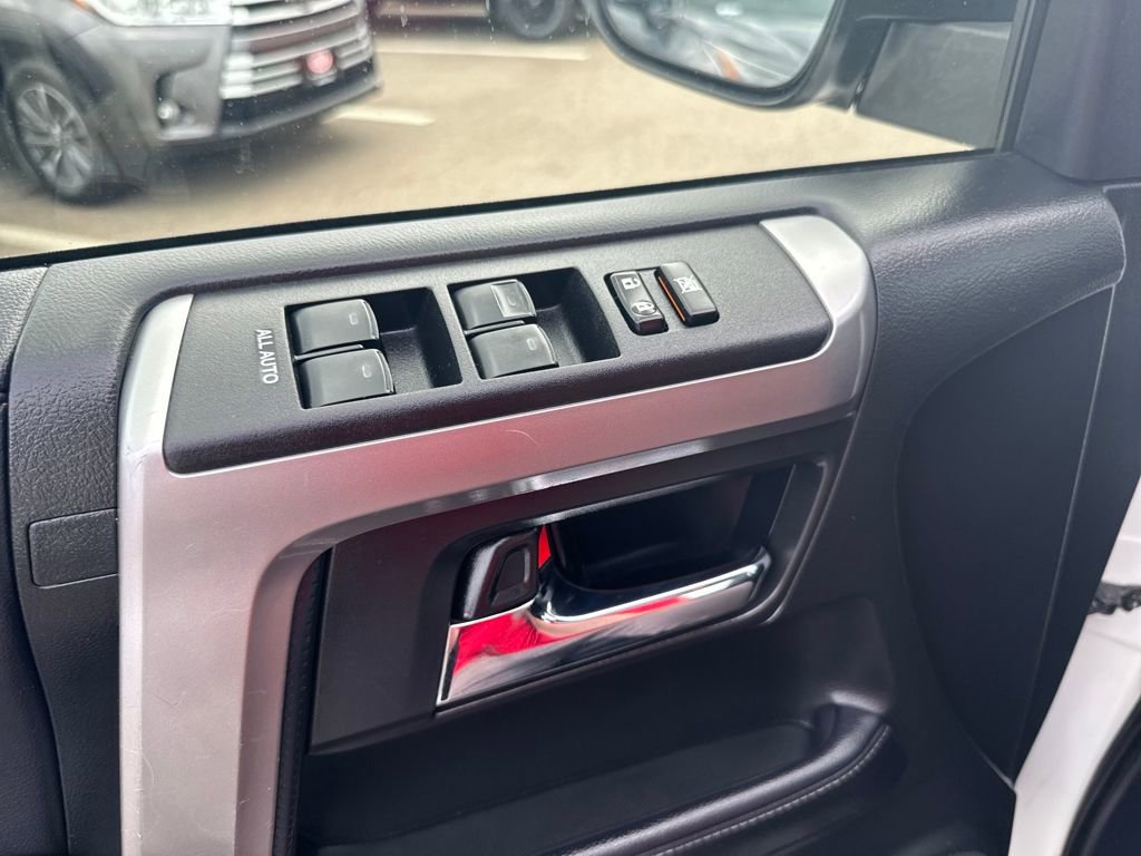 Used 2022 Toyota 4Runner SR5 Premium image 36