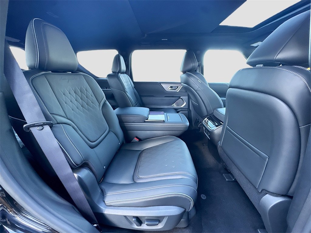 New 2026 INFINITI QX80 Autograph w/ Premium Cargo Package image 31