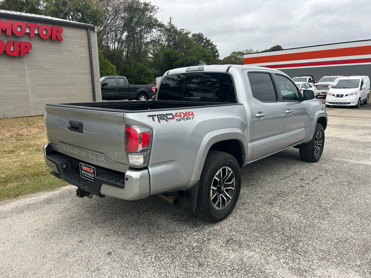 Used 2020 Toyota Tacoma TRD Sport w/ Technology Package image 8