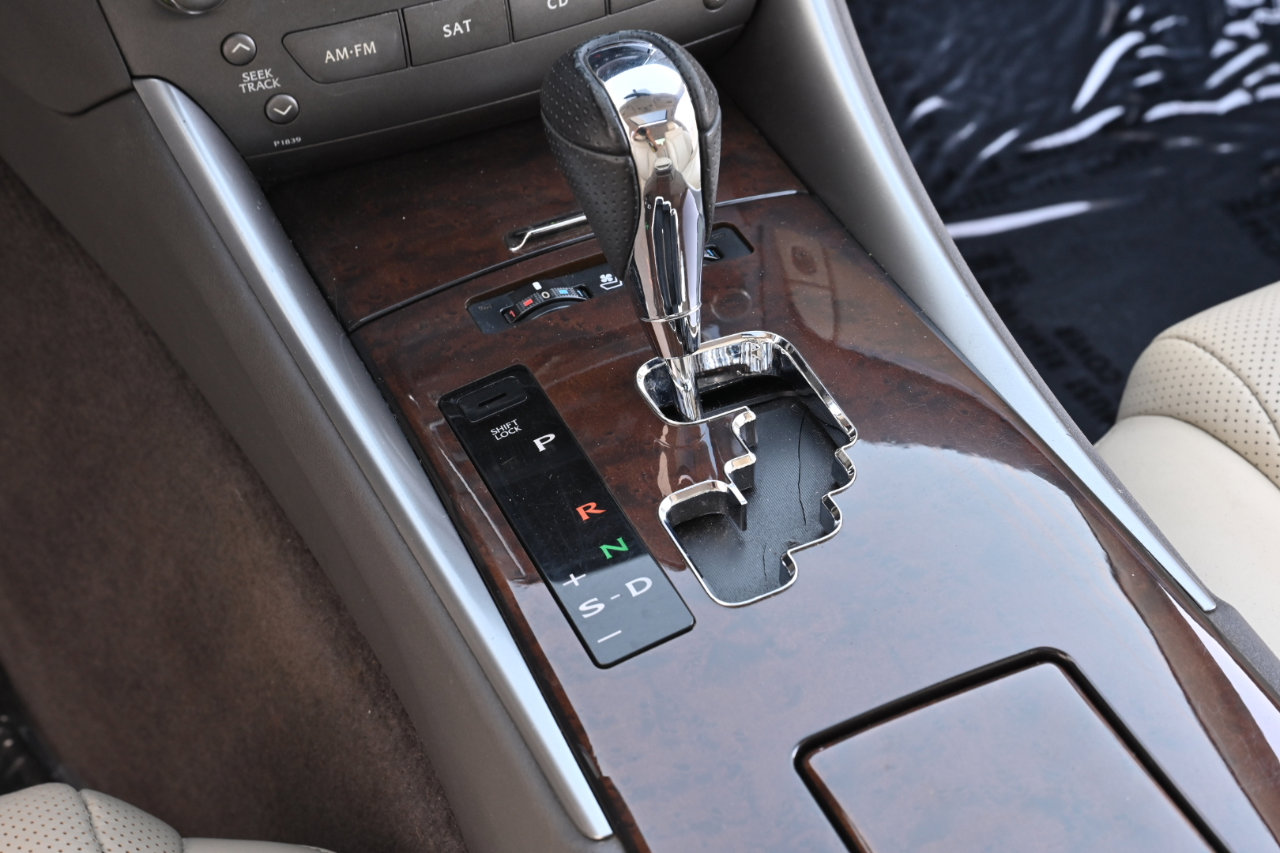 Used 2011 Lexus IS 250 w/ Premium Pkg Value Edition RWD image 33