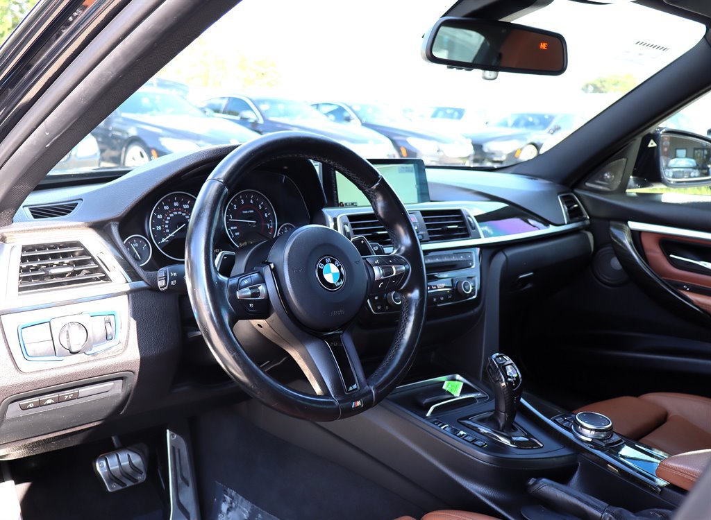 Used 2016 BMW 340i Sedan w/ M Sport Package RWD image 20