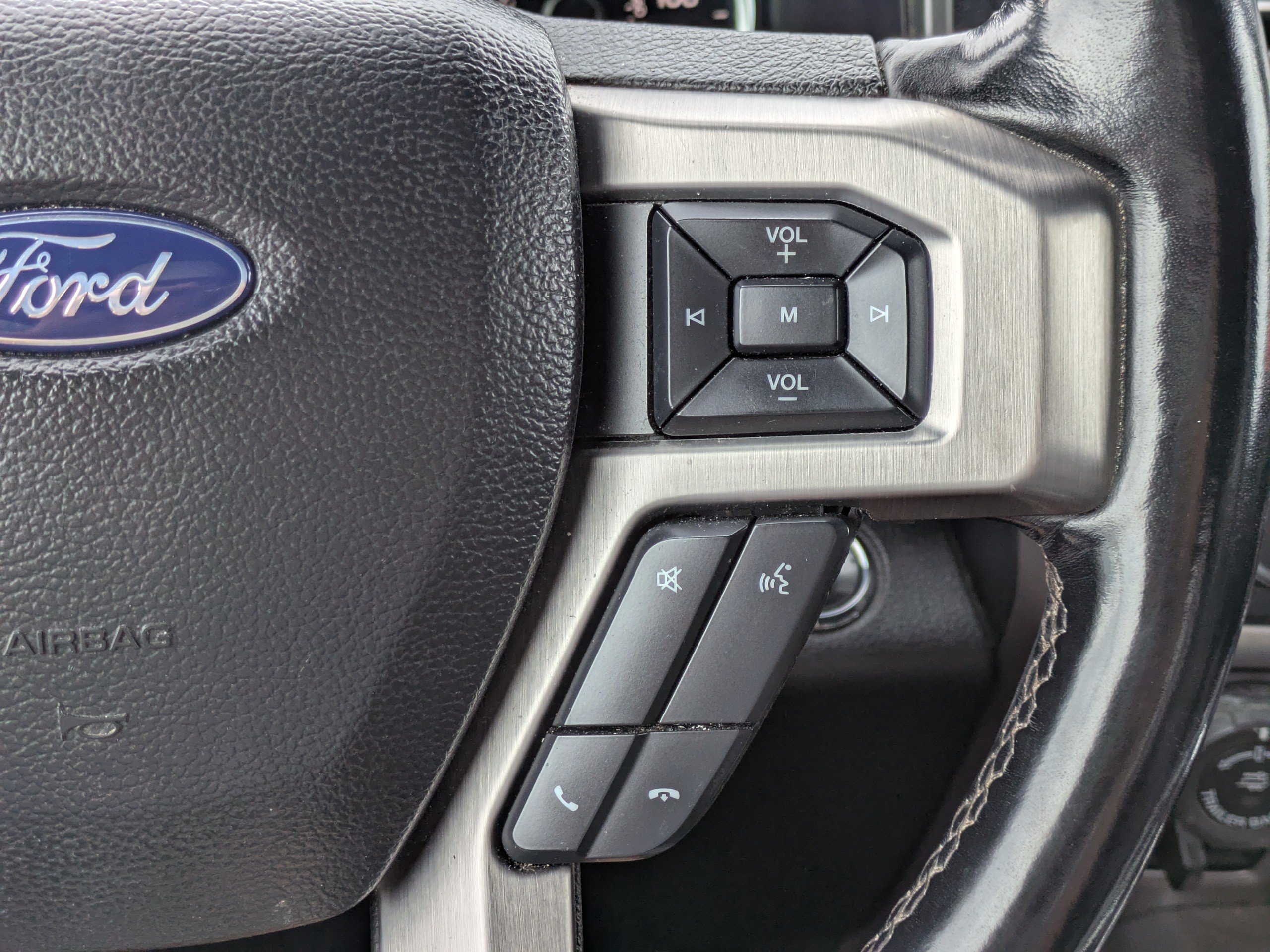 Used 2019 Ford F150 Platinum w/ Equipment Group 701A Luxury AWD/4WD image 22