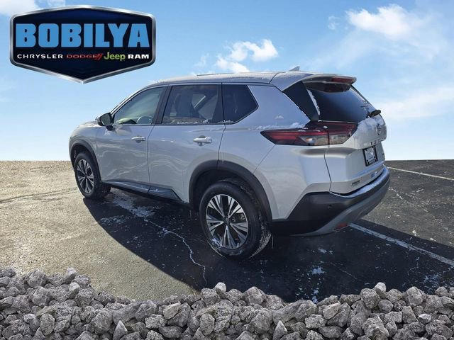 Used 2023 Nissan Rogue SV image 4