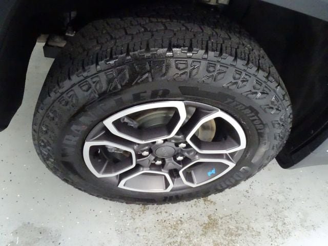 Certified 2023 Jeep Grand Cherokee Trailhawk w/ Luxury Tech Group III AWD/4WD image 32