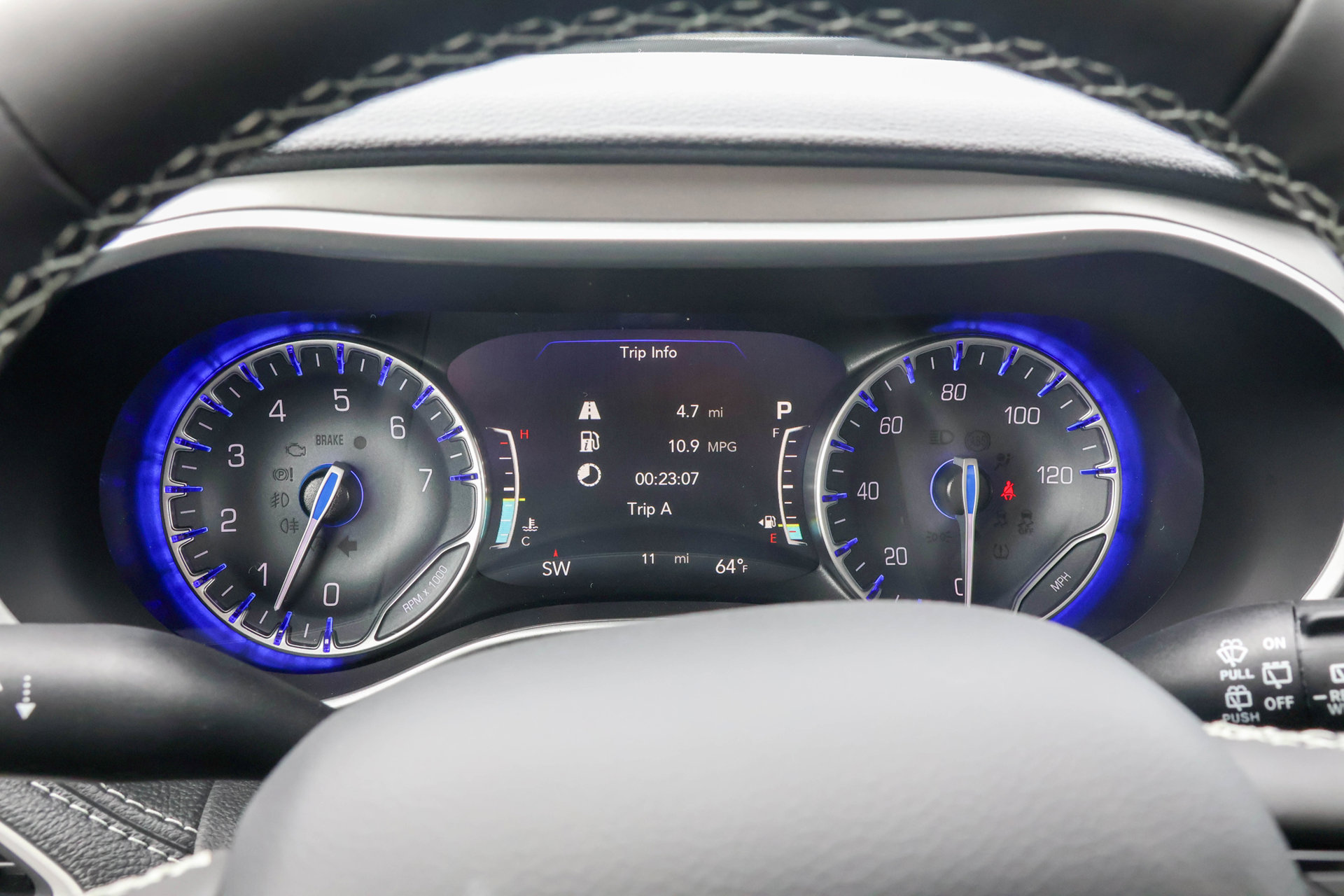 New 2027 Chrysler Pacifica Limited AWD/4WD image 25
