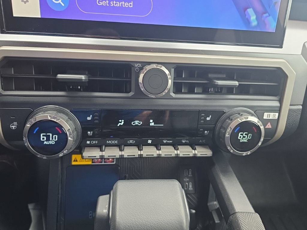 Used 2024 Toyota Tacoma TRD Sport AWD/4WD image 26