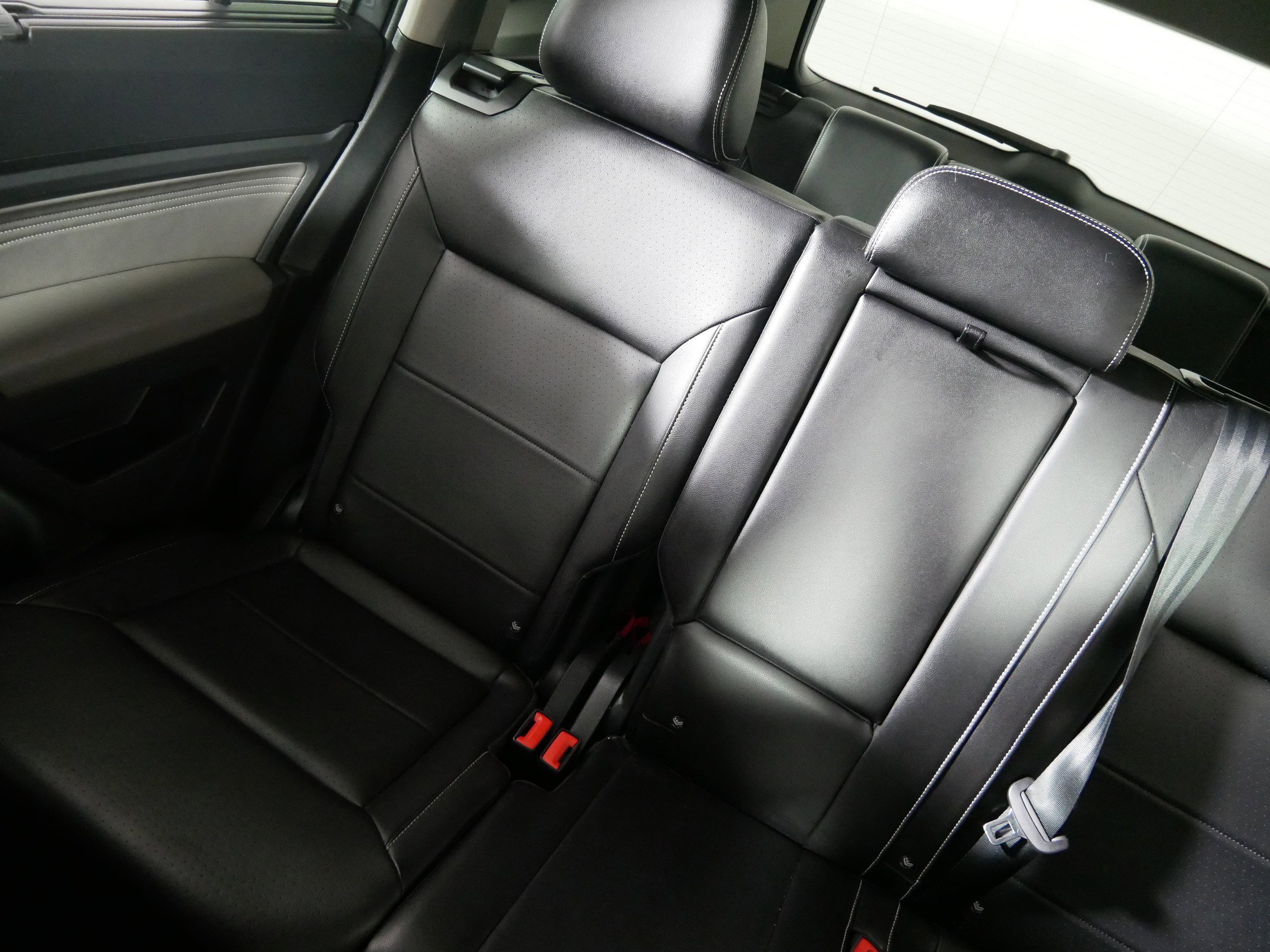 Certified 2023 Volkswagen Atlas SE w/ Panoramic Sunroof Package image 12