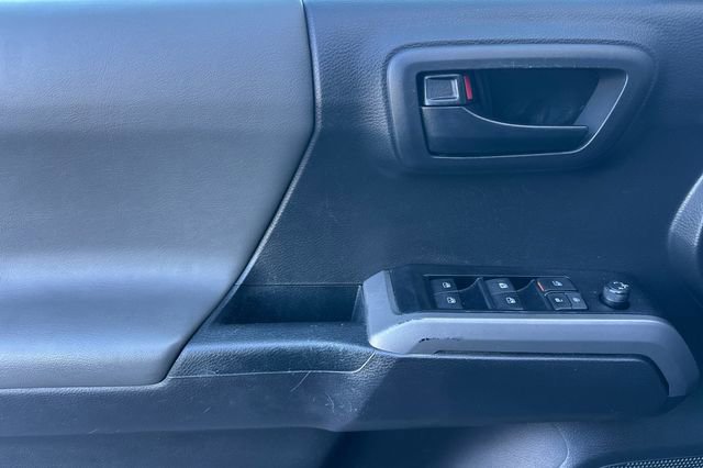 Certified 2022 Toyota Tacoma SR5 w/ Technology Package image 14