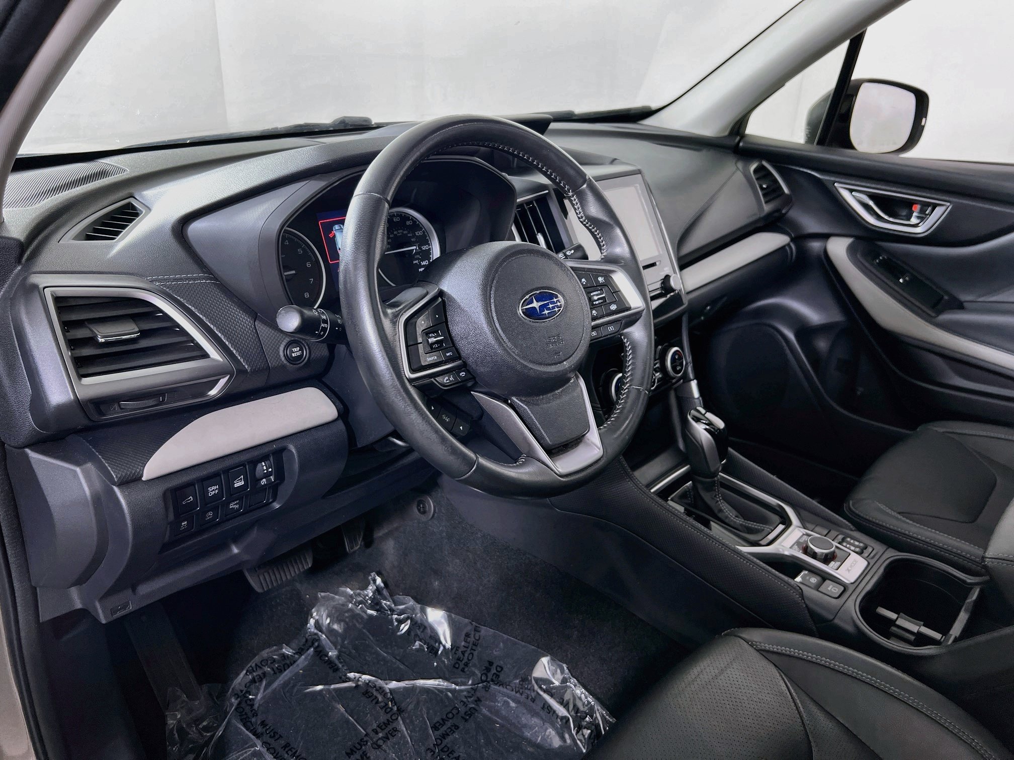 Used 2023 Subaru Forester Limited AWD/4WD image 9