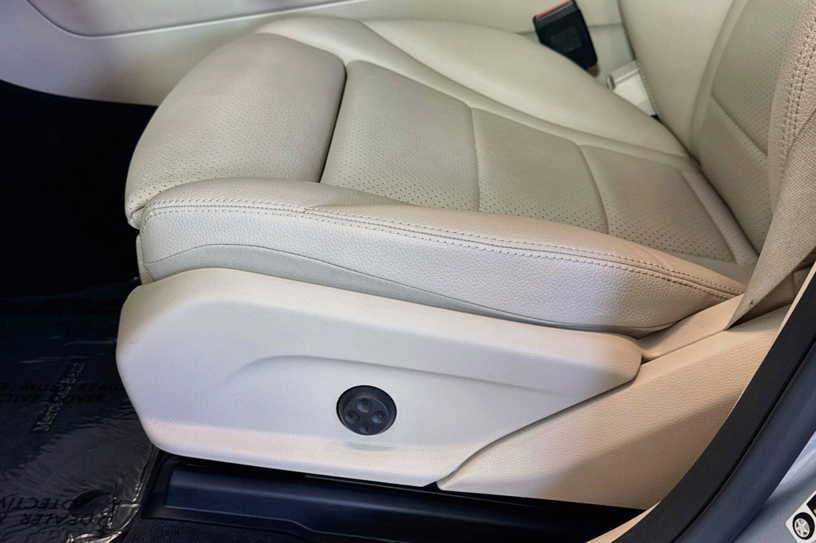 Certified 2022 Mercedes-Benz GLC 300 image 18