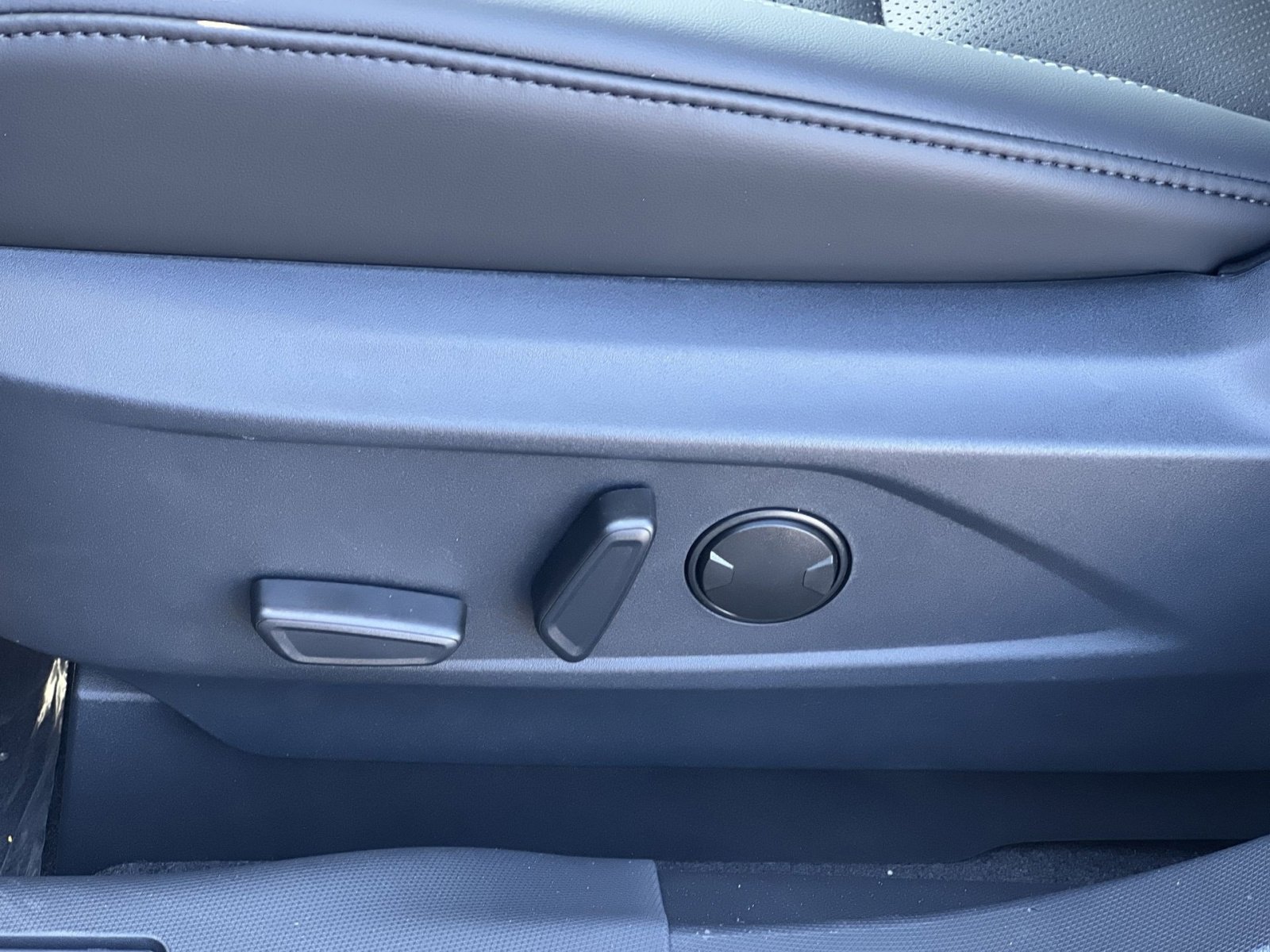 New 2025 Ford Mustang Mach-E Premium image 14