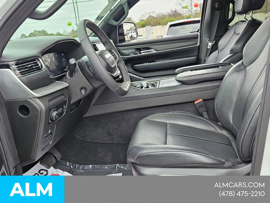Used 2023 Jeep Wagoneer Series II AWD/4WD image 9