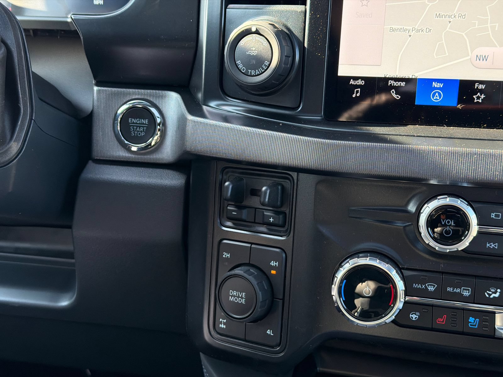 New 2026 Ford F350 Platinum AWD/4WD image 28