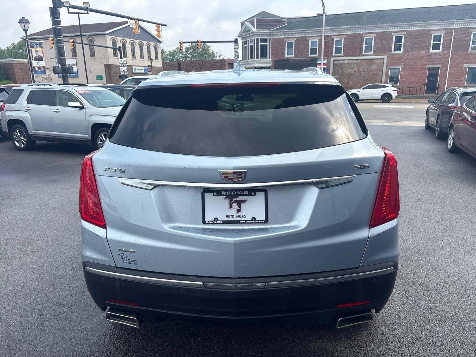 Used 2017 Cadillac XT5 Luxury w/ Driver Awareness Package AWD/4WD image 4
