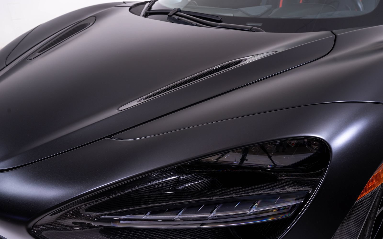 Used 2019 McLaren 720S Performance RWD image 15