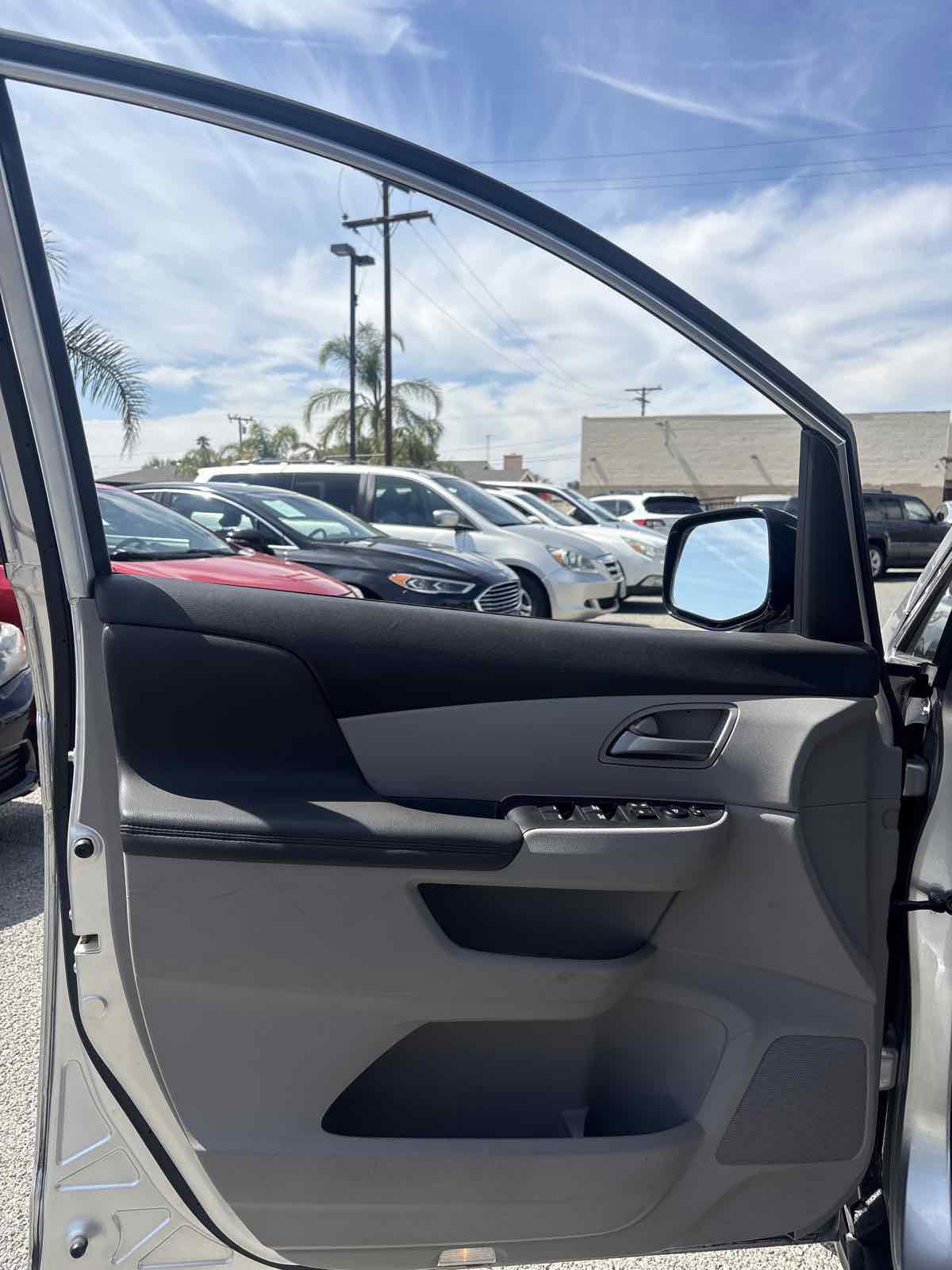 Used 2011 Honda Odyssey EX-L image 8