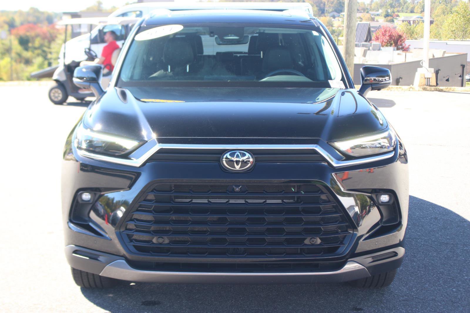 Used 2024 Toyota Grand Highlander Limited video 2