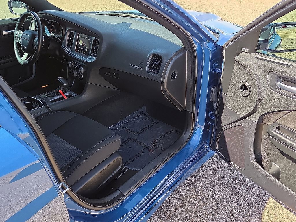 Used 2023 Dodge Charger R/T w/ Blacktop Package image 11