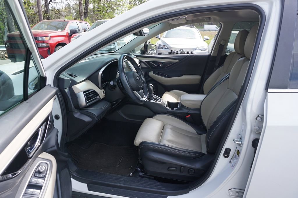Used 2022 Subaru Outback Limited image 2