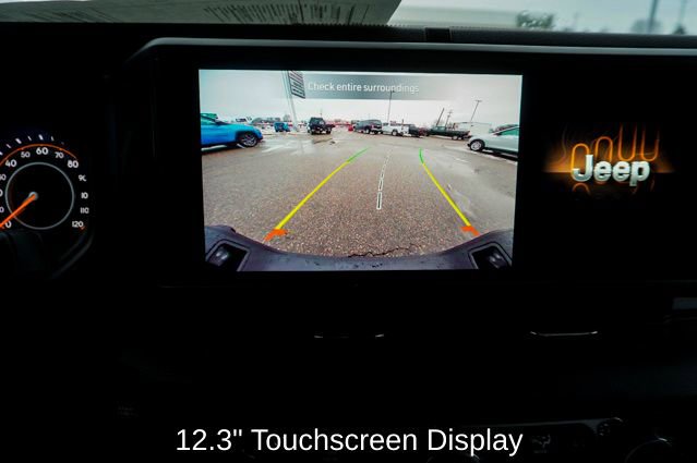 Used 2025 Jeep Gladiator Sport image 12