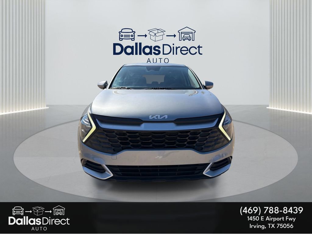 Used 2023 Kia Sportage LX image 3