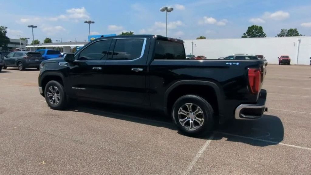Used 2024 GMC Sierra 1500 SLT image 6